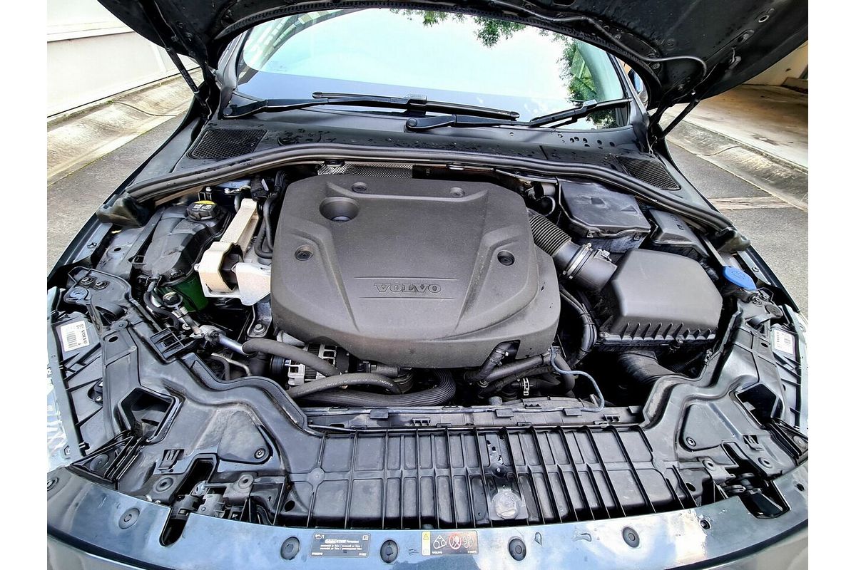 2017 Volvo V60 D4 Luxury