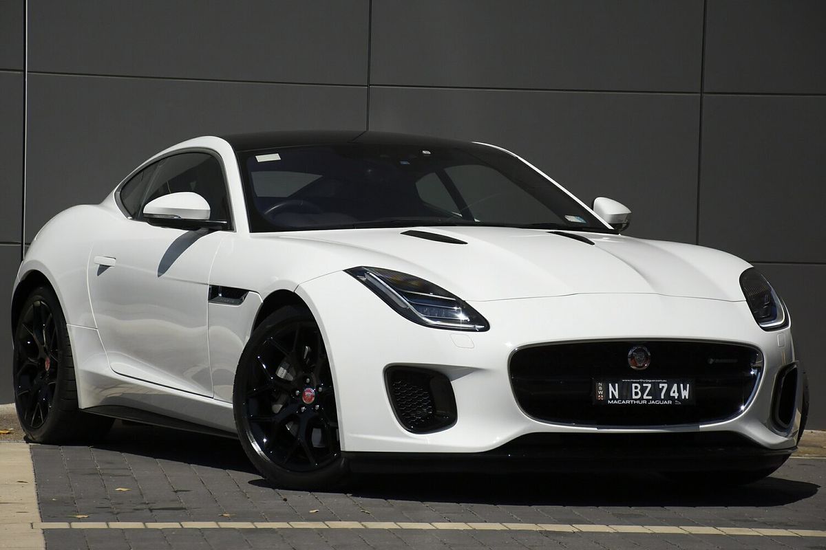 2017 Jaguar F-TYPE R-Dynamic 221kW X152