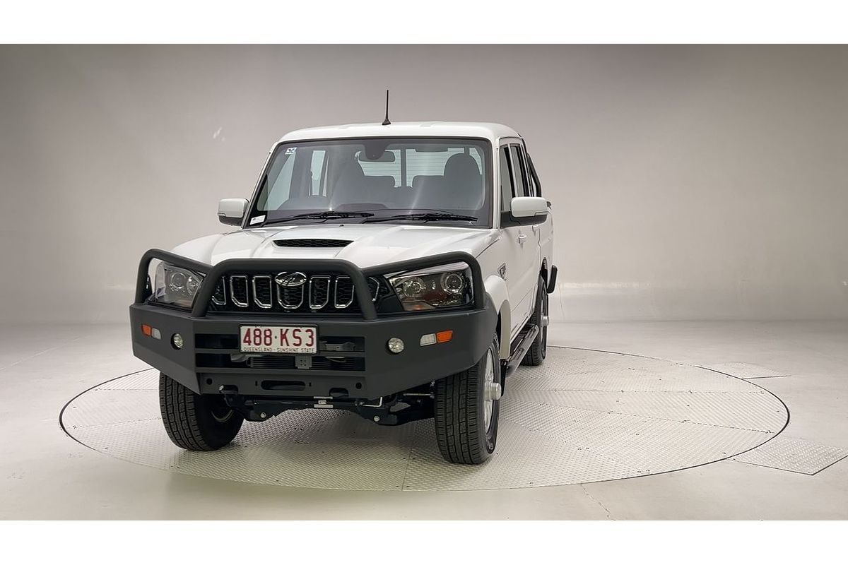 2022 Mahindra PIK-UP S11 4X4