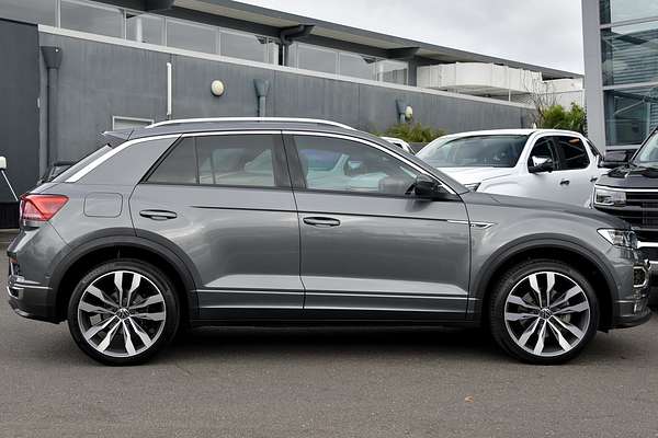 2022 Volkswagen T-Roc 140TSI R-Line D11