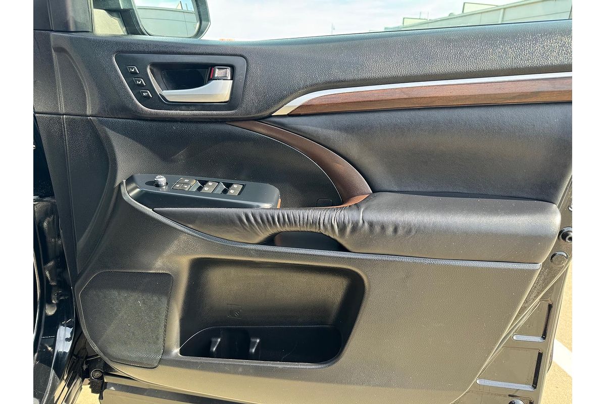 2016 Toyota Kluger Grande GSU55R