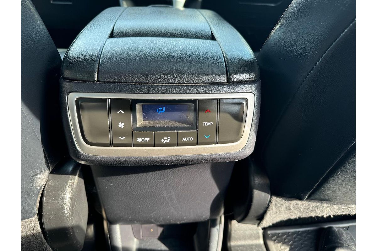 2016 Toyota Kluger Grande GSU55R