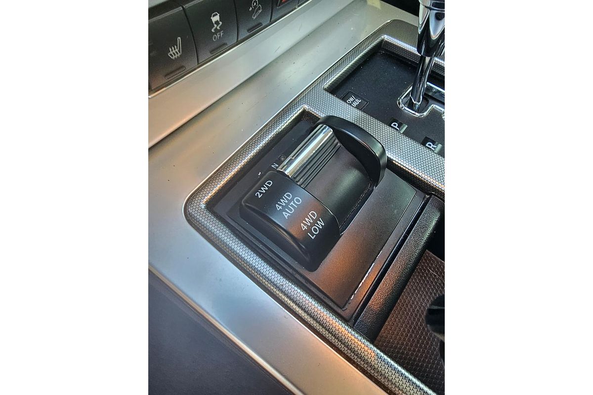 2010 Jeep Cherokee Limited KK