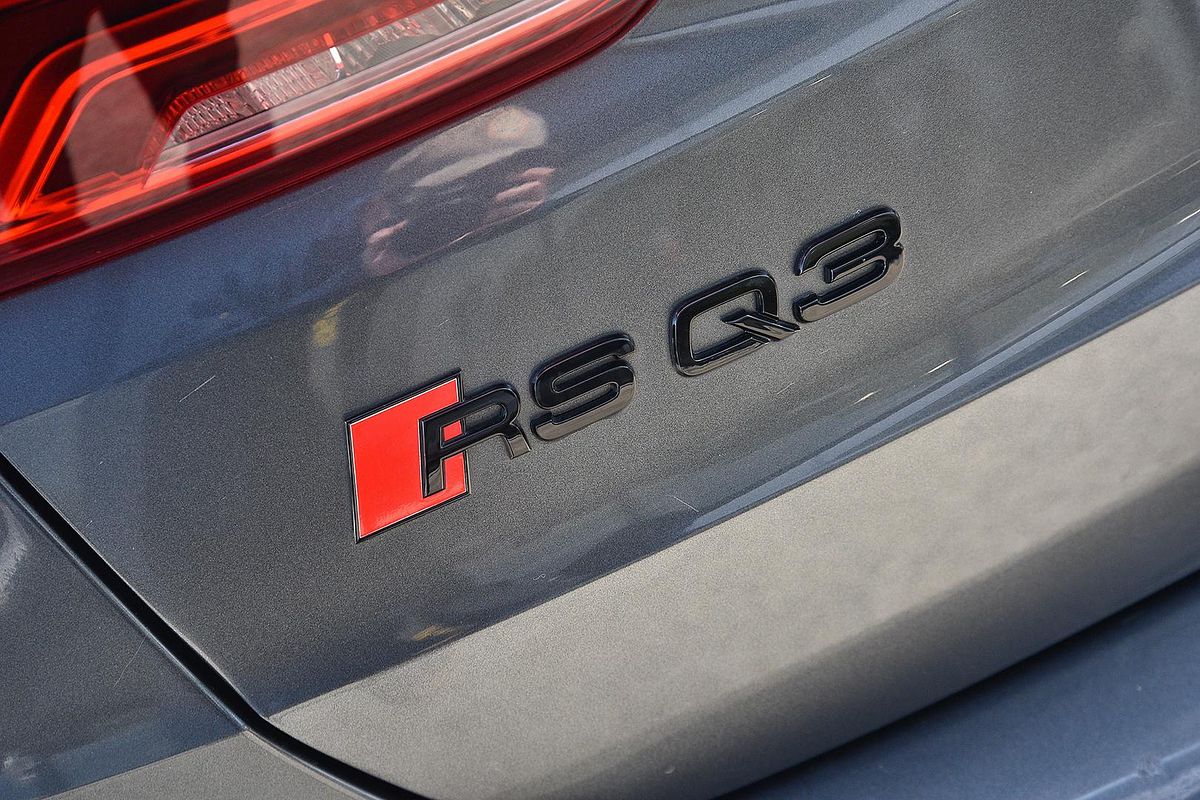 2020 Audi RS Q3 F3