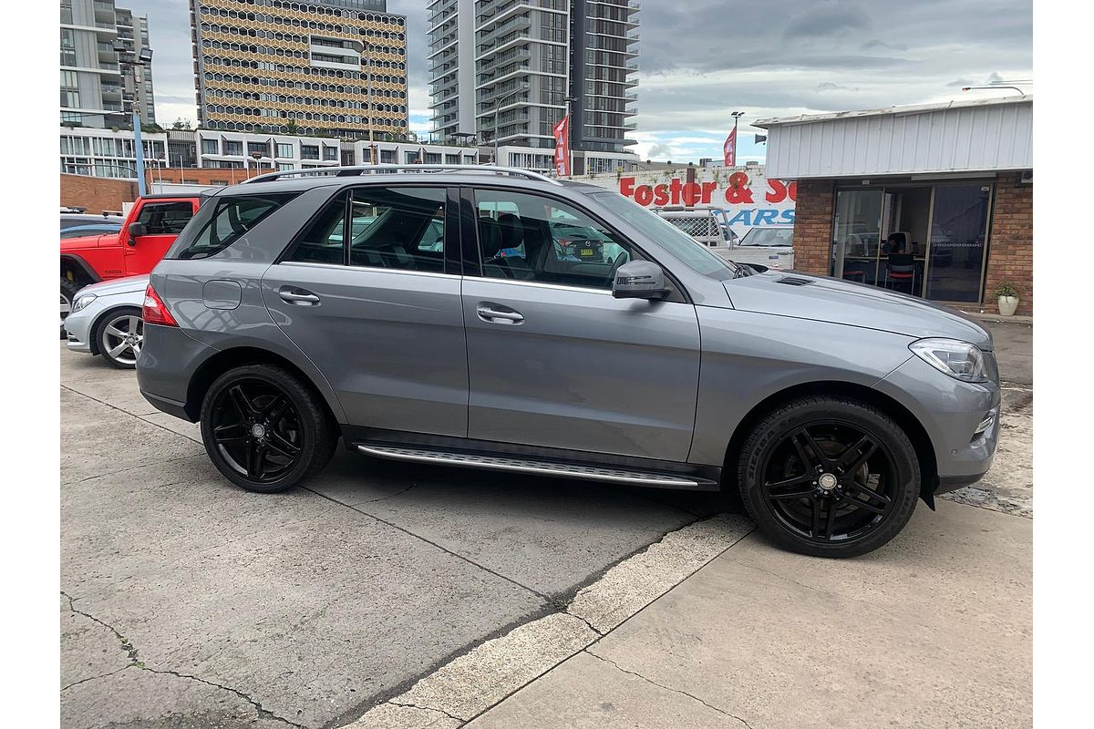2013 Mercedes-Benz M-Class ML250 BlueTEC W166