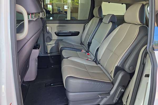 2017 Kia Carnival Platinum YP