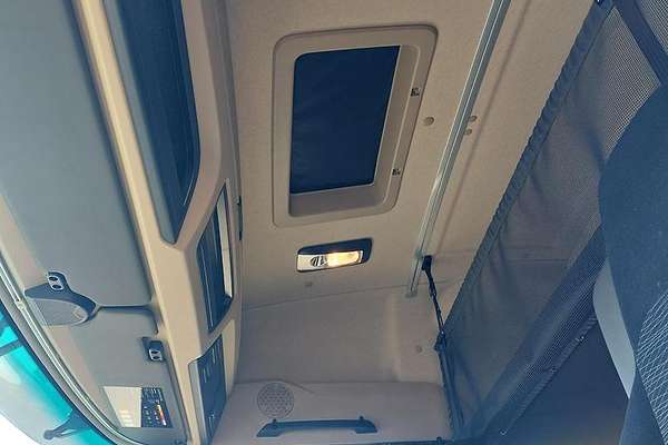 2024 Mercedes-Benz Actros 2646