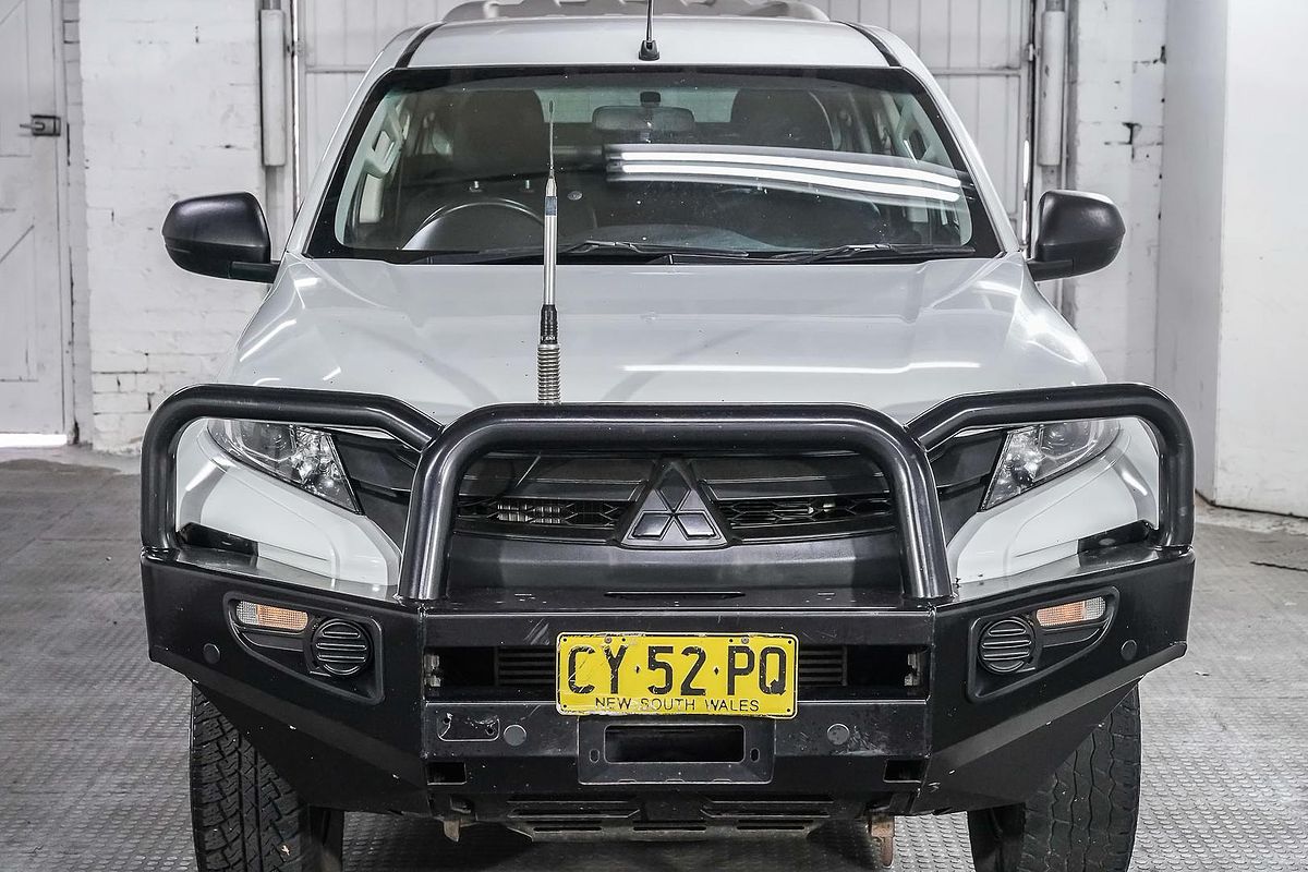 2020 Mitsubishi Triton GLX MR 4X4