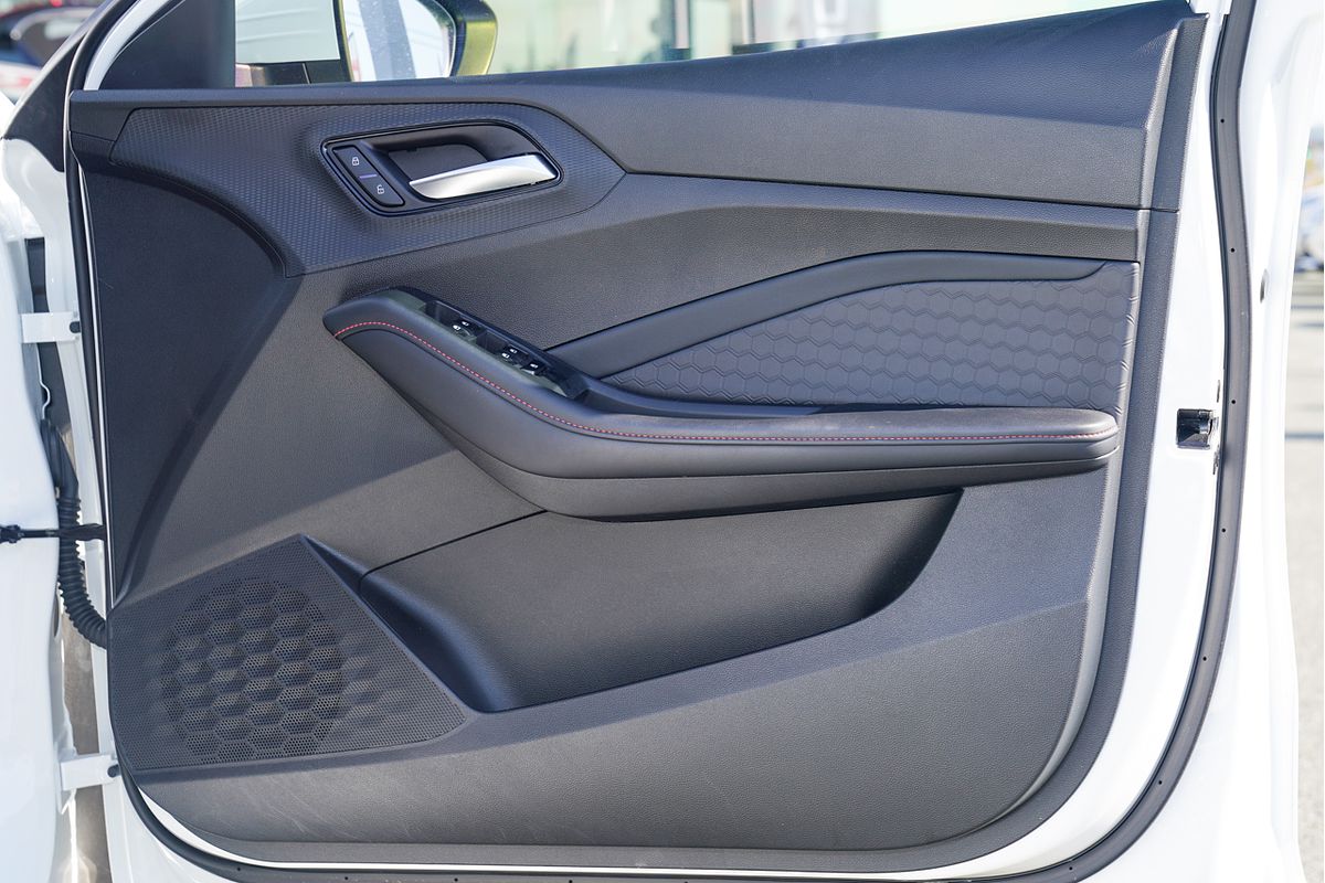2023 MG MG5 Essence