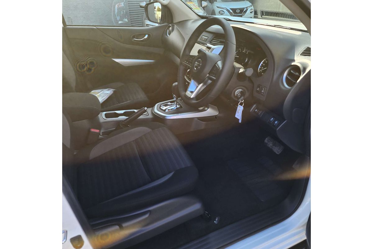 2024 Nissan Navara Black Edition D23 4X4