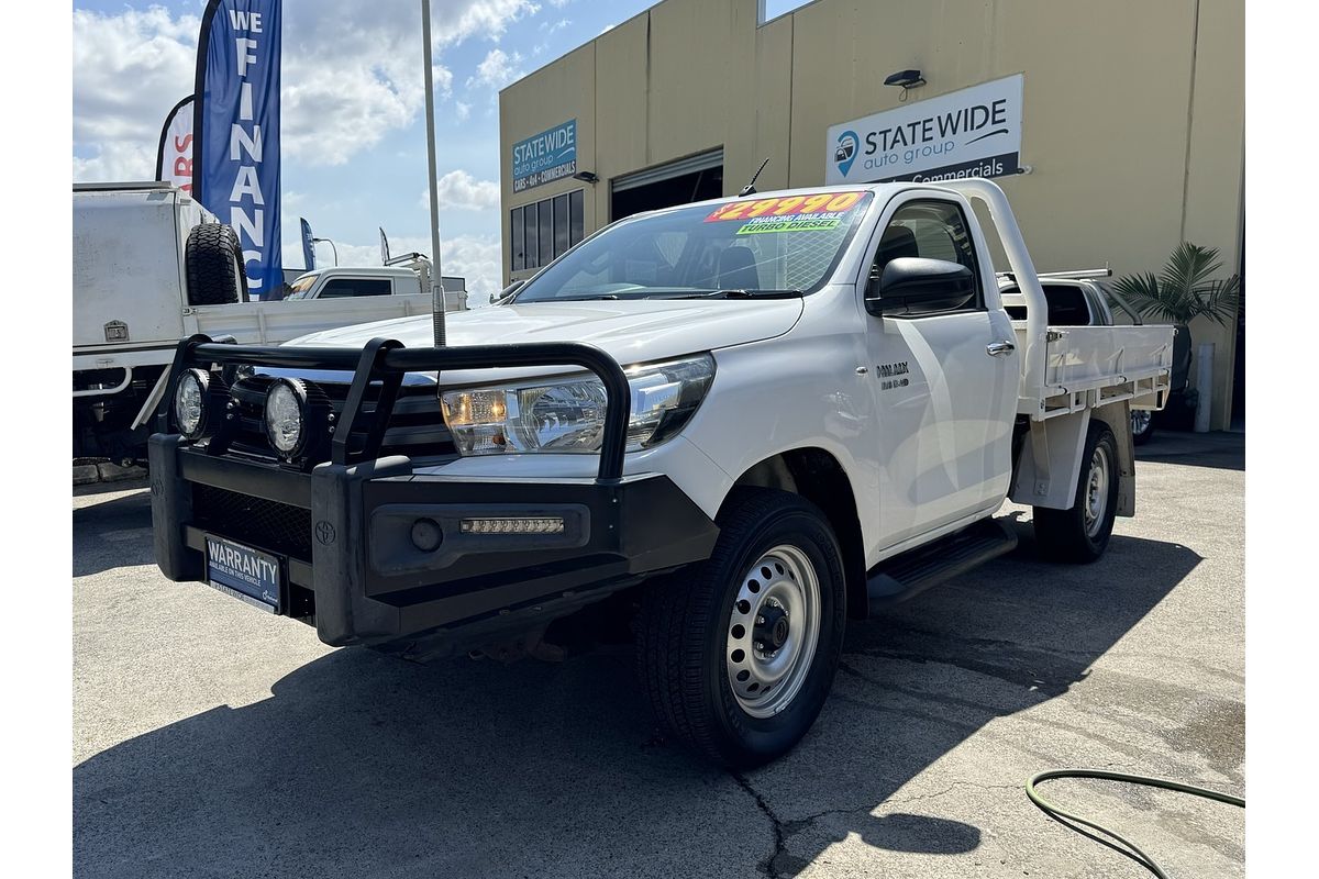 2015 Toyota Hilux SR (4x4) GUN126R 4X4