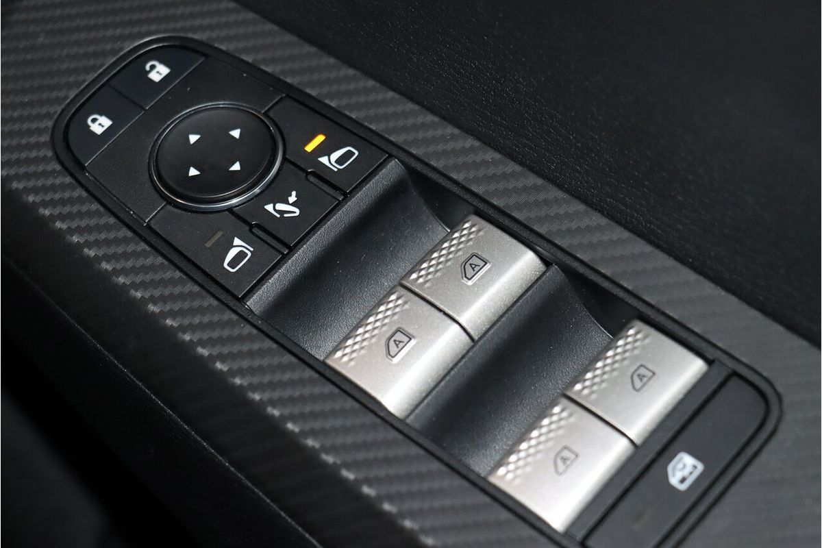 2023 Mitsubishi Outlander Exceed ZM