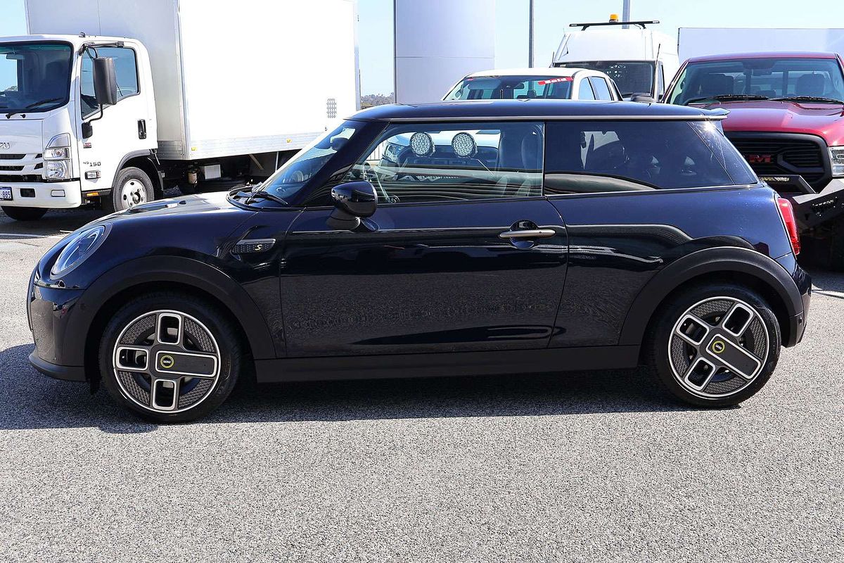2023 MINI Hatch Cooper SE Resolute F56 LCI-2