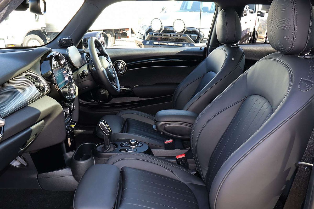 2023 MINI Hatch Cooper SE Resolute F56 LCI-2