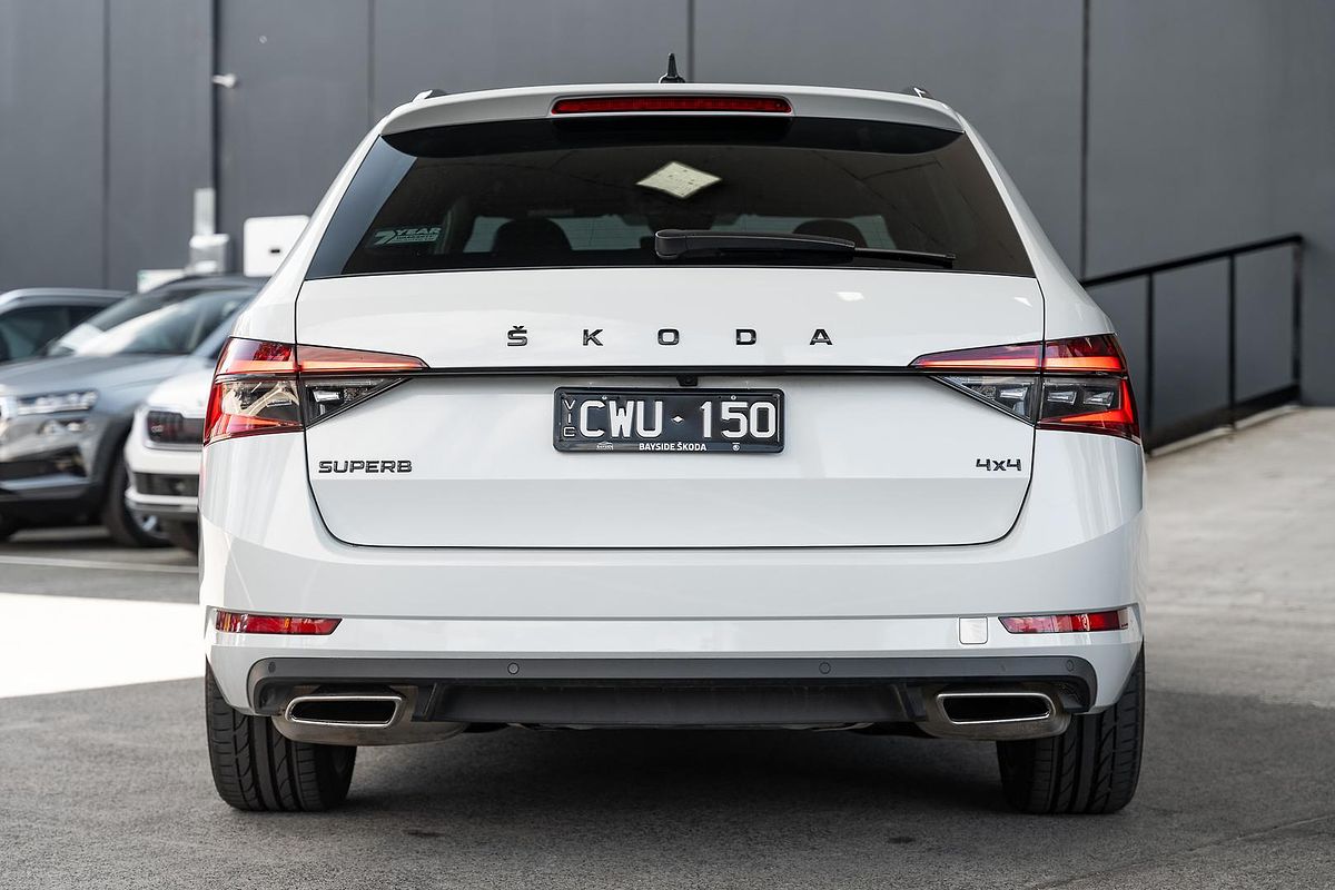 2023 ŠKODA Superb 206TSI SportLine NP