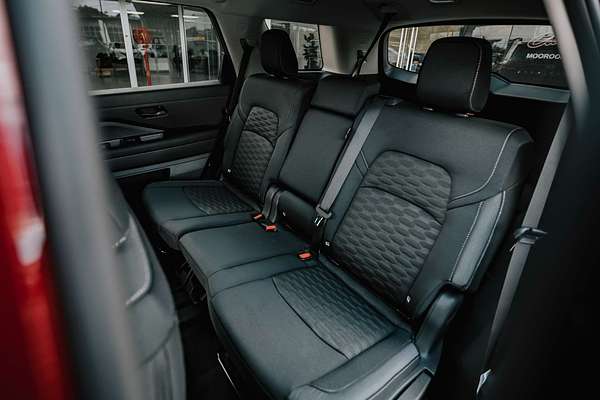 2024 Nissan Pathfinder ST-L R53