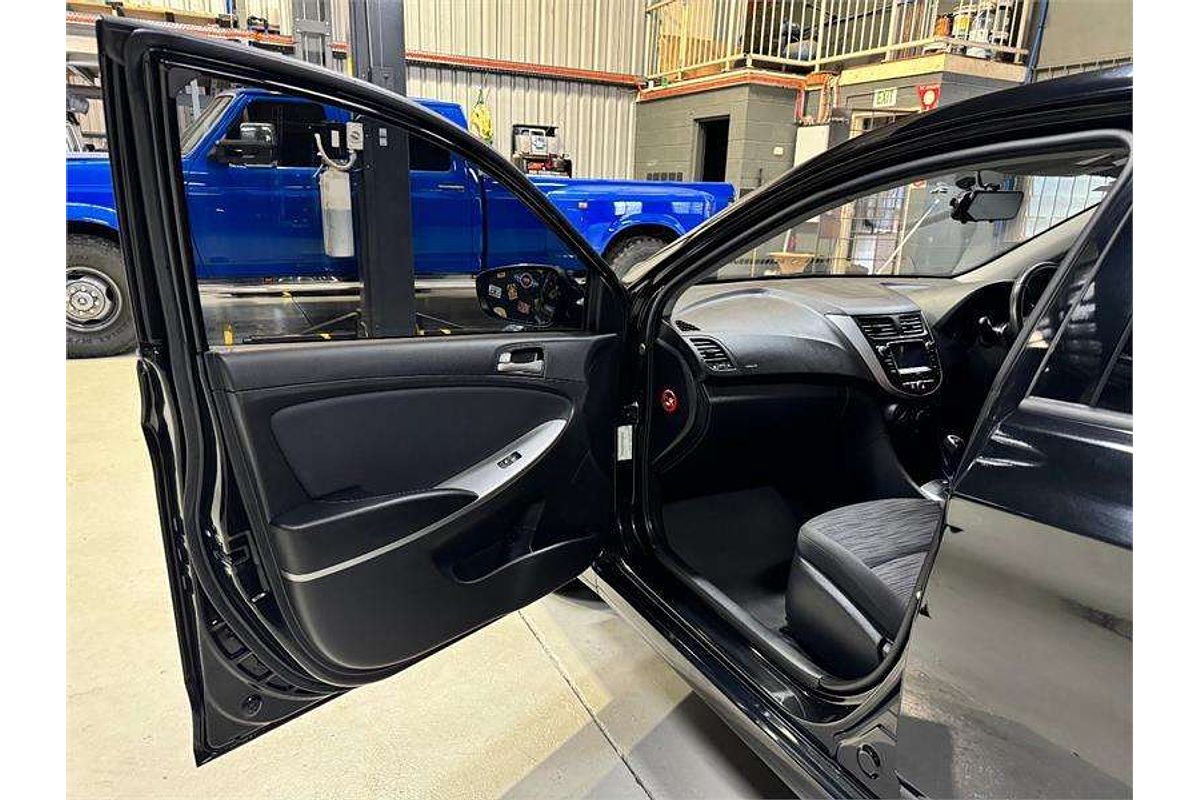 2018 Hyundai Accent Sport RB6