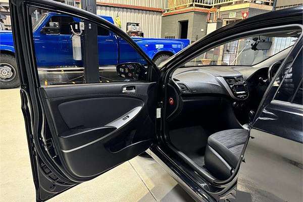 2018 Hyundai Accent Sport RB6