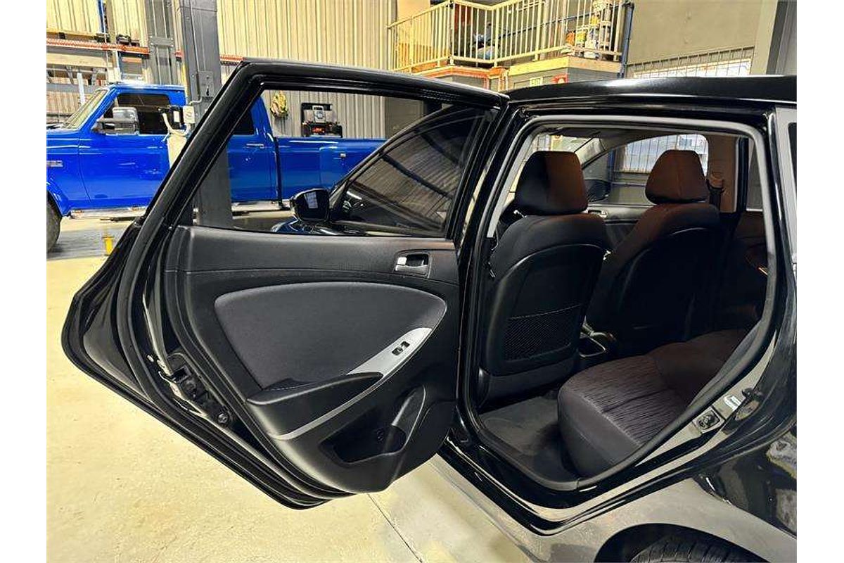 2018 Hyundai Accent Sport RB6