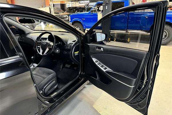 2018 Hyundai Accent Sport RB6