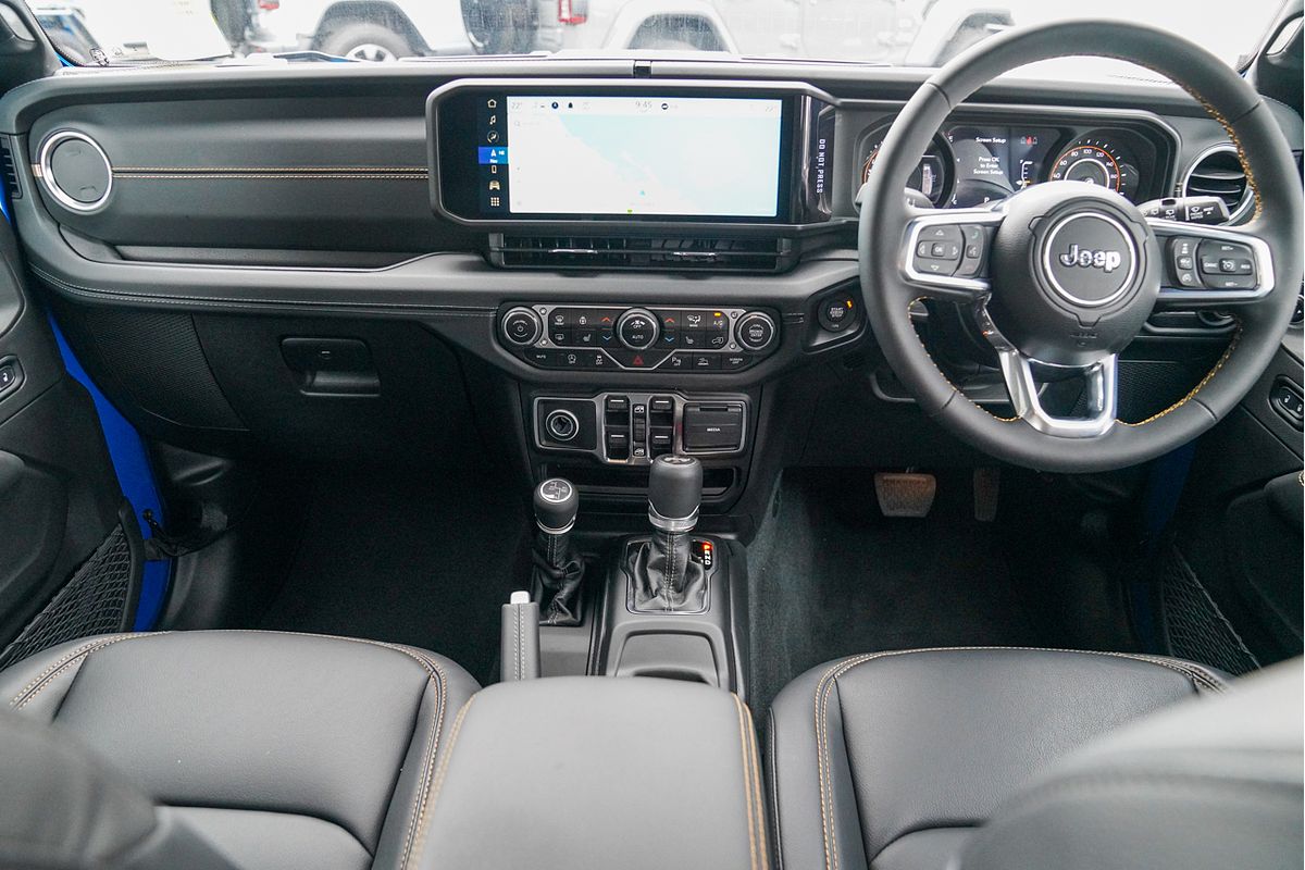 2024 Jeep Wrangler Unlimited Overland JL