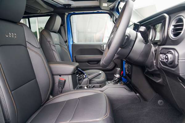 2024 Jeep Wrangler Unlimited Overland JL