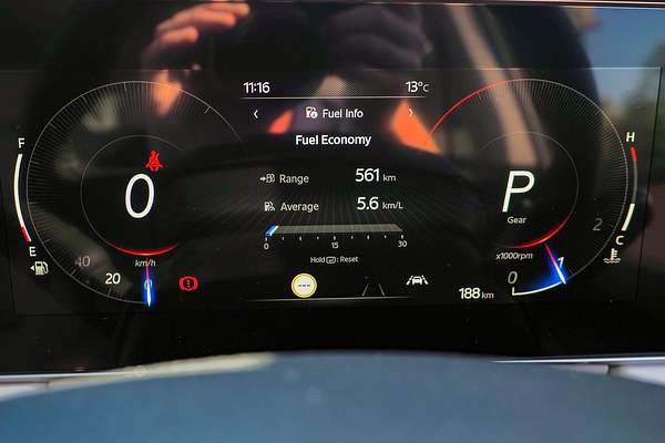 2024 Mahindra XUV700 AX7L