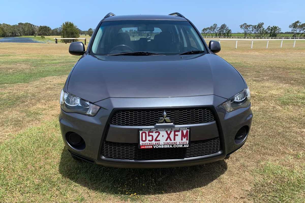 2010 Mitsubishi OUTLANDER LS ZH