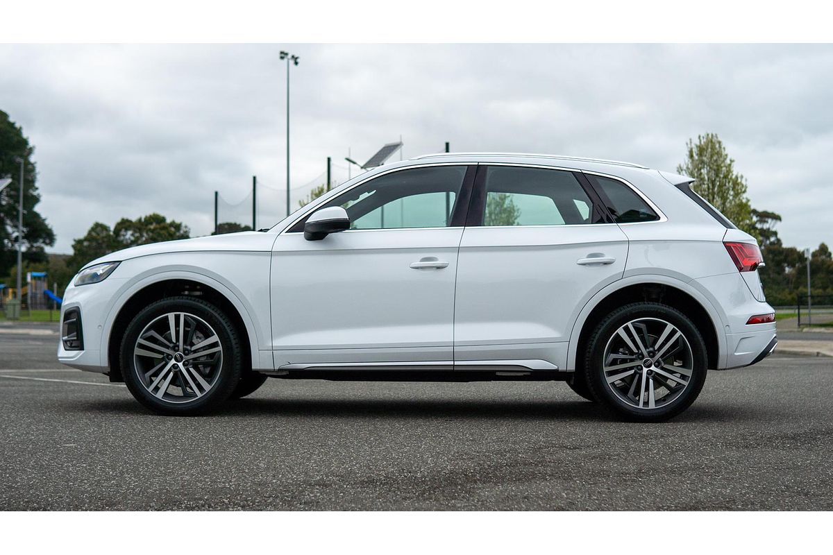 2024 Audi Q5 45 TFSI Sport FY
