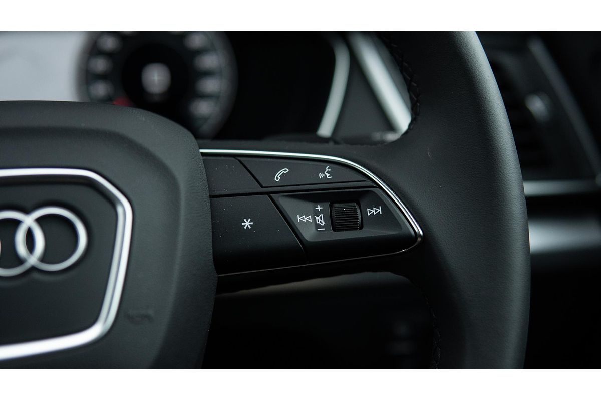2024 Audi Q5 45 TFSI Sport FY
