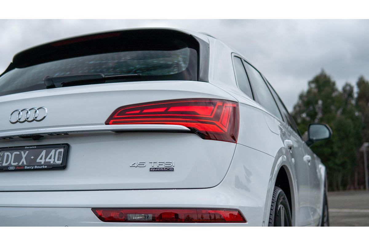 2024 Audi Q5 45 TFSI Sport FY