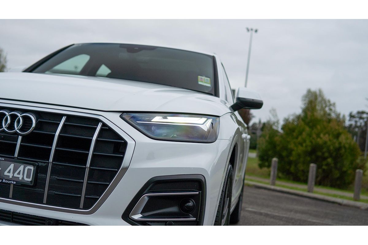 2024 Audi Q5 45 TFSI Sport FY