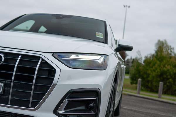 2024 Audi Q5 45 TFSI Sport FY