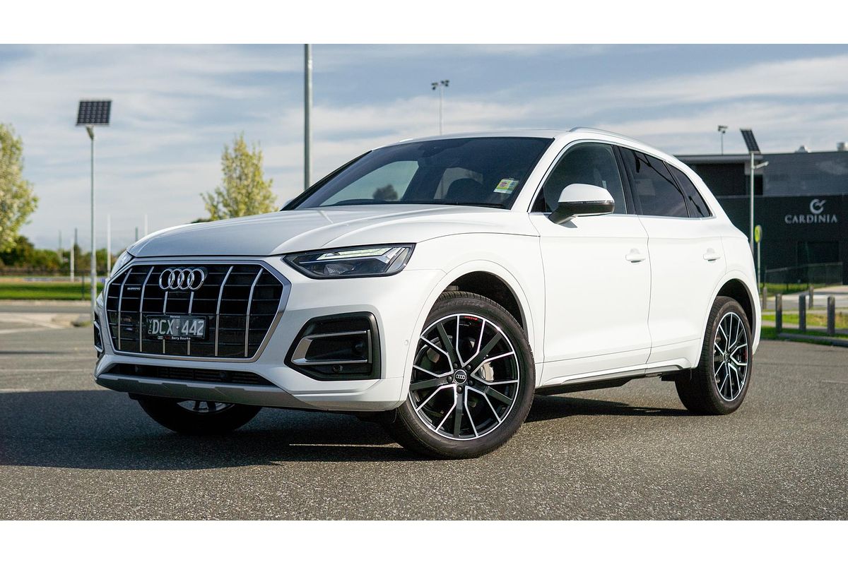 2024 Audi Q5 45 TFSI Sport FY