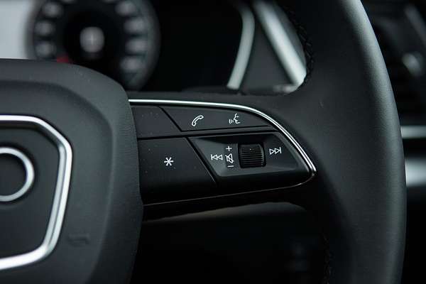 2024 Audi Q5 45 TFSI Sport FY