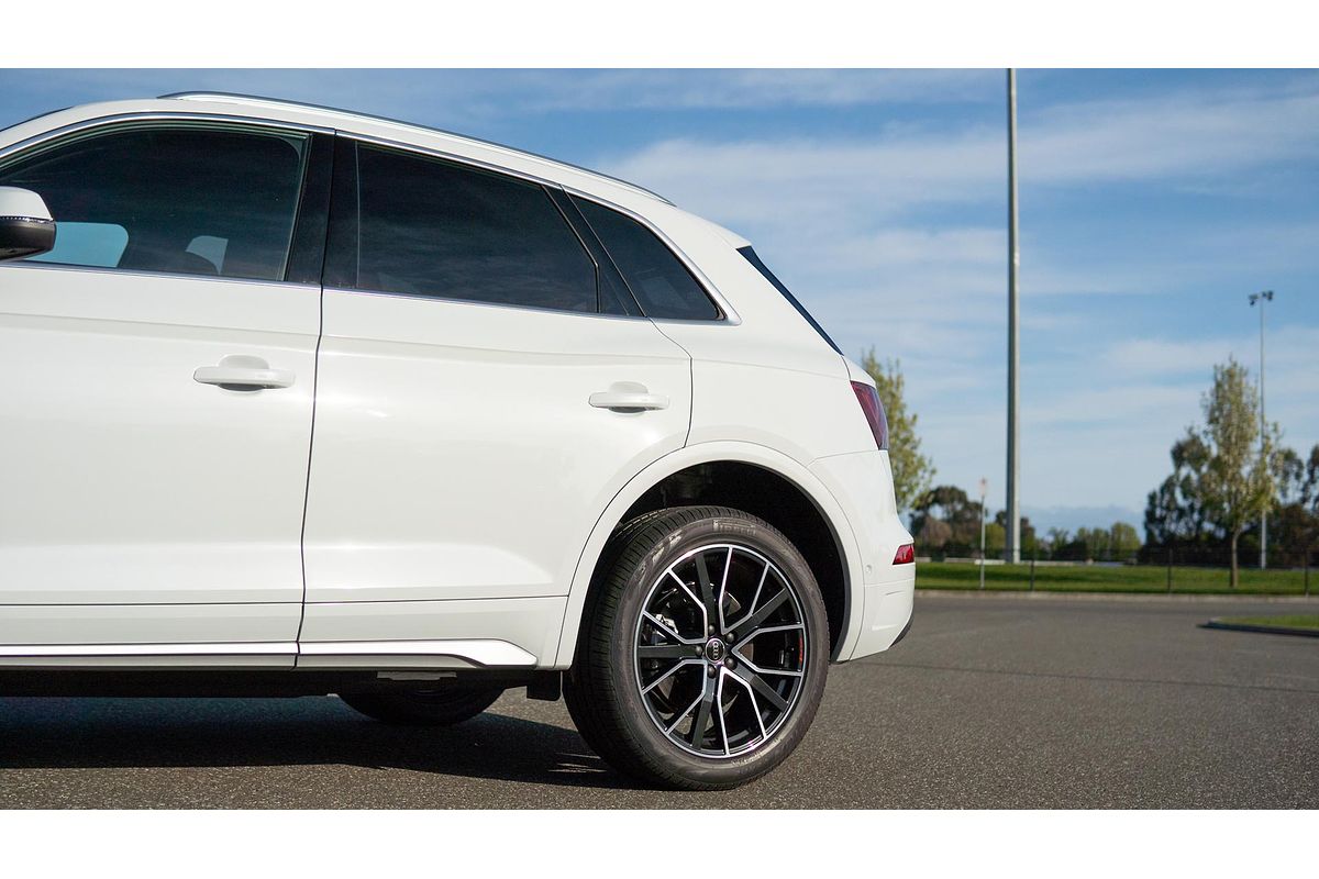 2024 Audi Q5 45 TFSI Sport FY