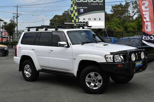 2005 Nissan Patrol ST GU IV