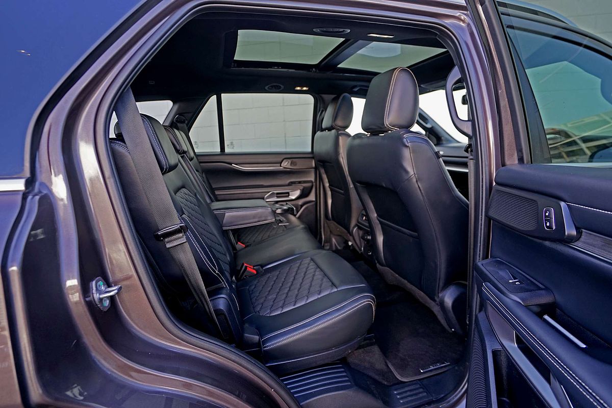 2022 Ford Everest Platinum