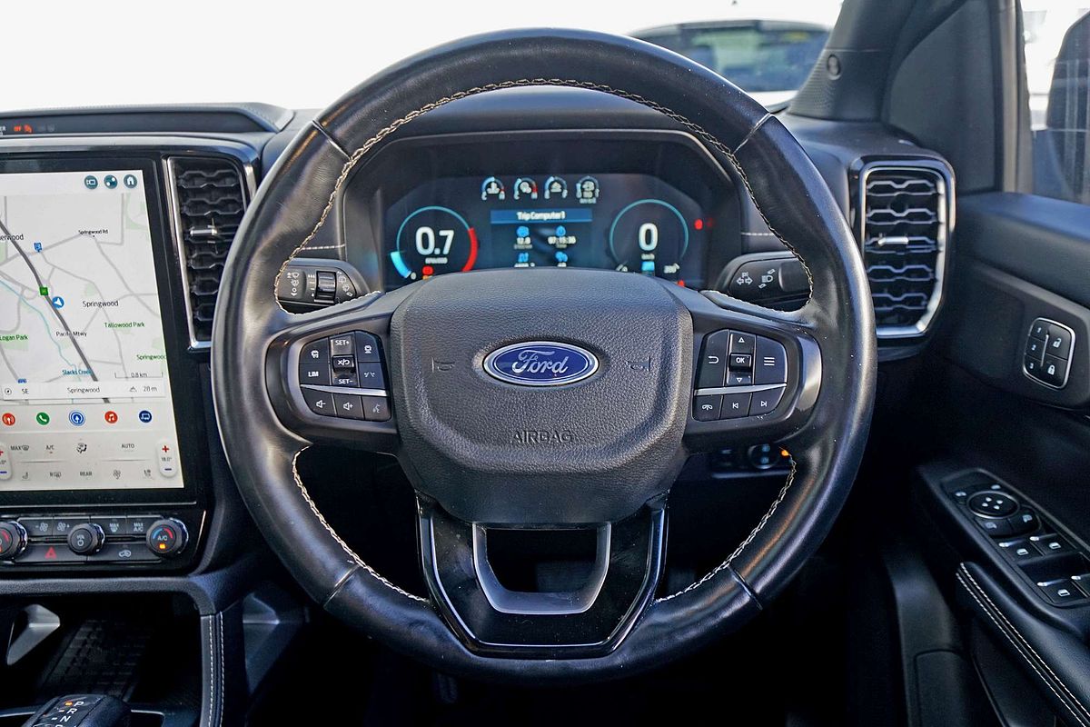 2022 Ford Everest Platinum