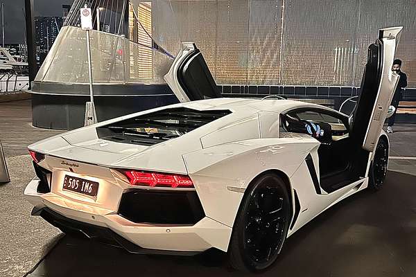 2012 Lamborghini Aventador LP700-4 834