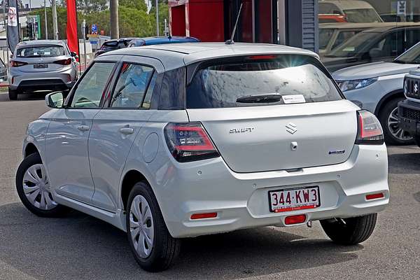 2024 Suzuki Swift Hybrid UZ