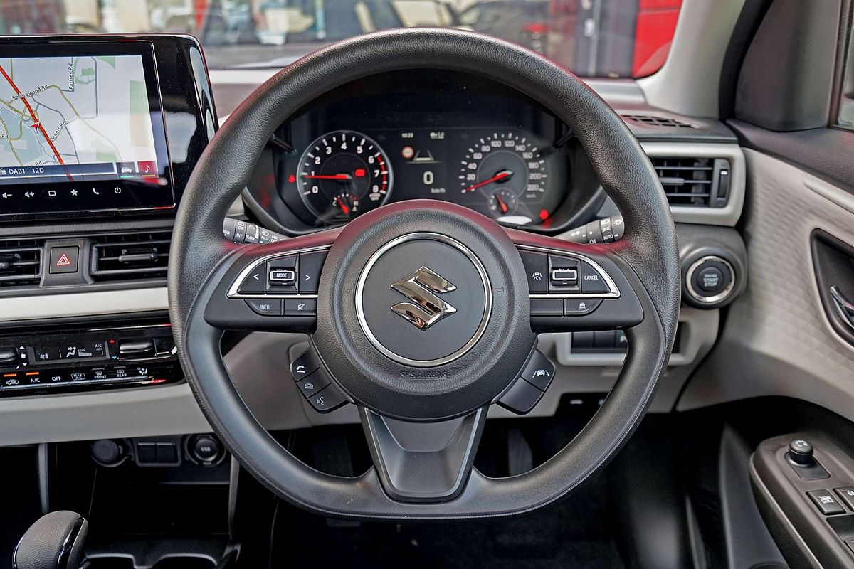 2024 Suzuki Swift Hybrid UZ