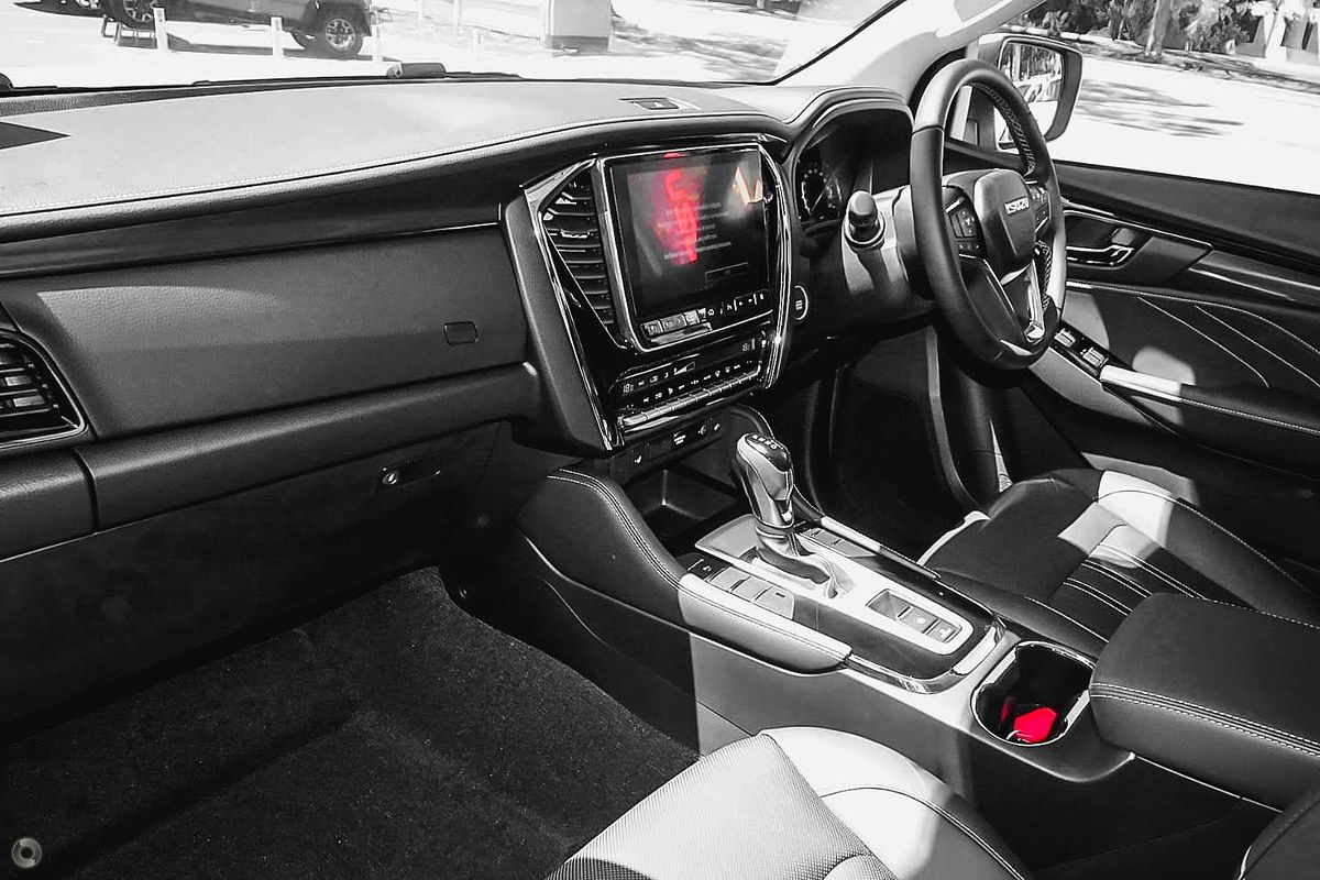 2024 Isuzu MU-X LS-T