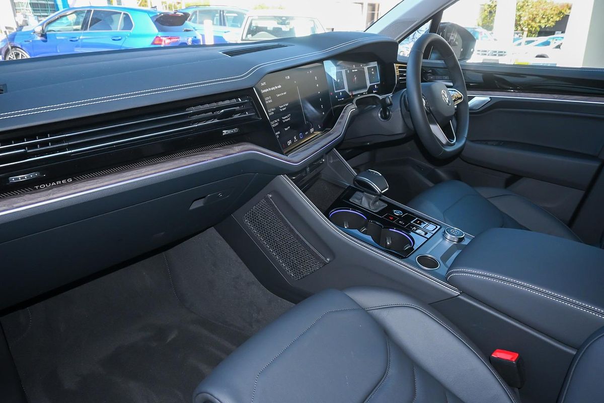 2024 Volkswagen Touareg 170TDI RC