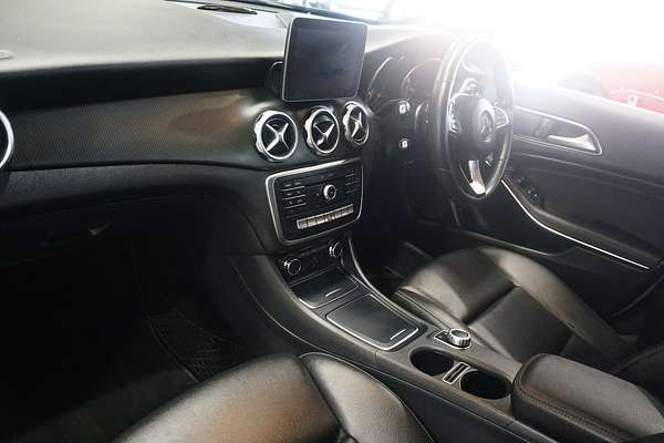 2017 Mercedes Benz GLA-Class GLA180 X156