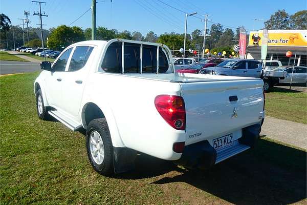 2013 Mitsubishi Triton GLX MN 4X4