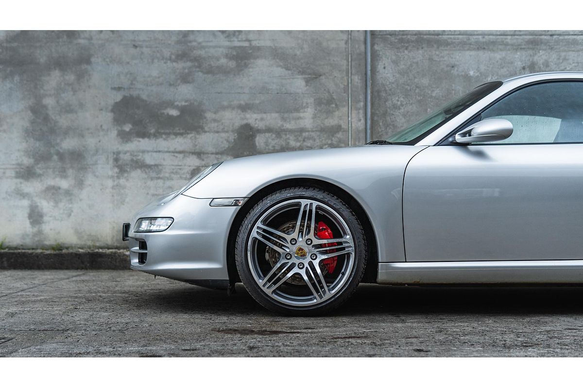 2005 Porsche 911 Carrera S 997