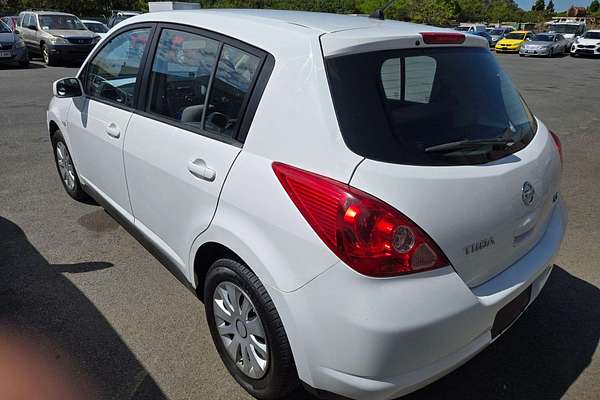 2009 Nissan Tiida ST C11