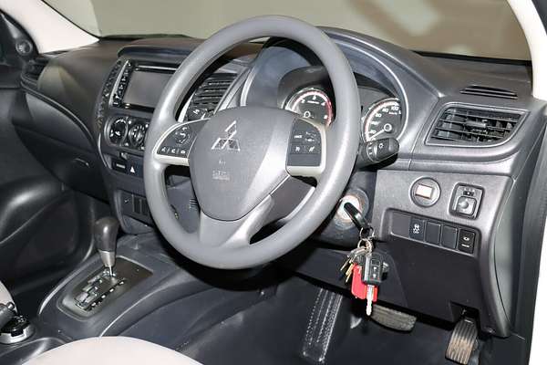 2020 Mitsubishi Triton GLX MR 4X4