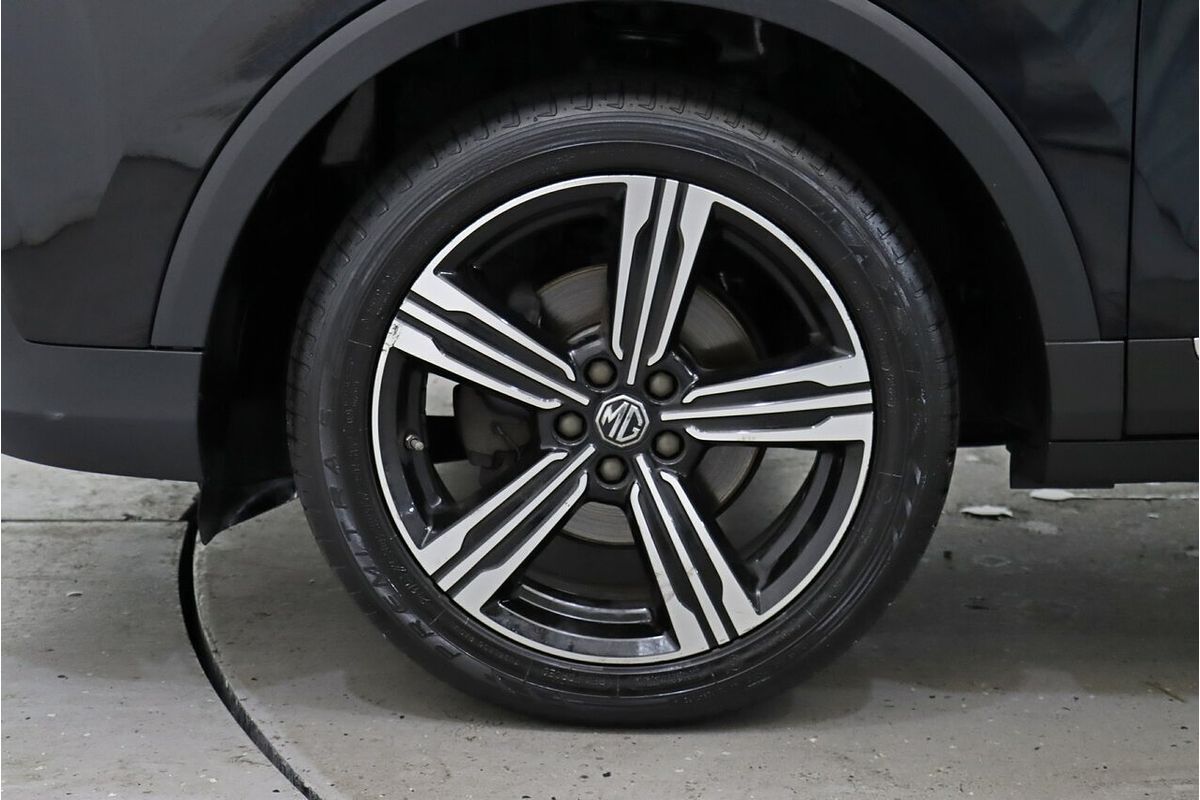 2018 MG ZS Essence AZS1